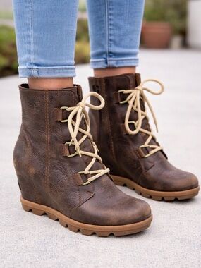 Sorel Wedge Boots Womens 7.5 Brown Leather Lace Up Ankle Comfort Fall Styles